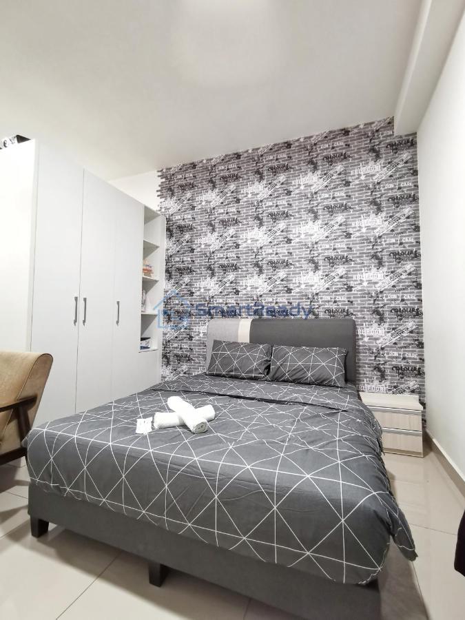 Twin Galaxy Suites By Sr Home Johor Bahru Exterior photo