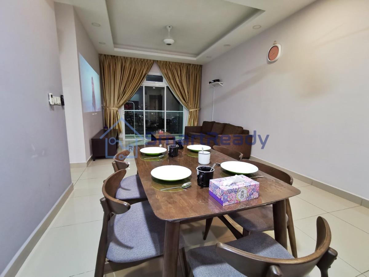 Twin Galaxy Suites By Sr Home Johor Bahru Exterior photo
