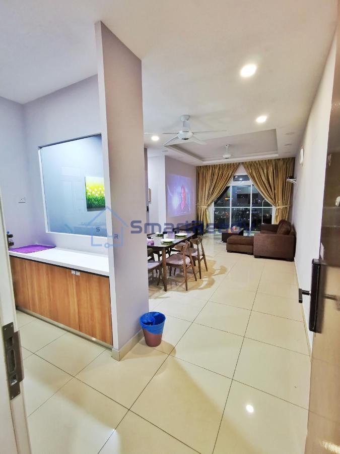 Twin Galaxy Suites By Sr Home Johor Bahru Exterior photo