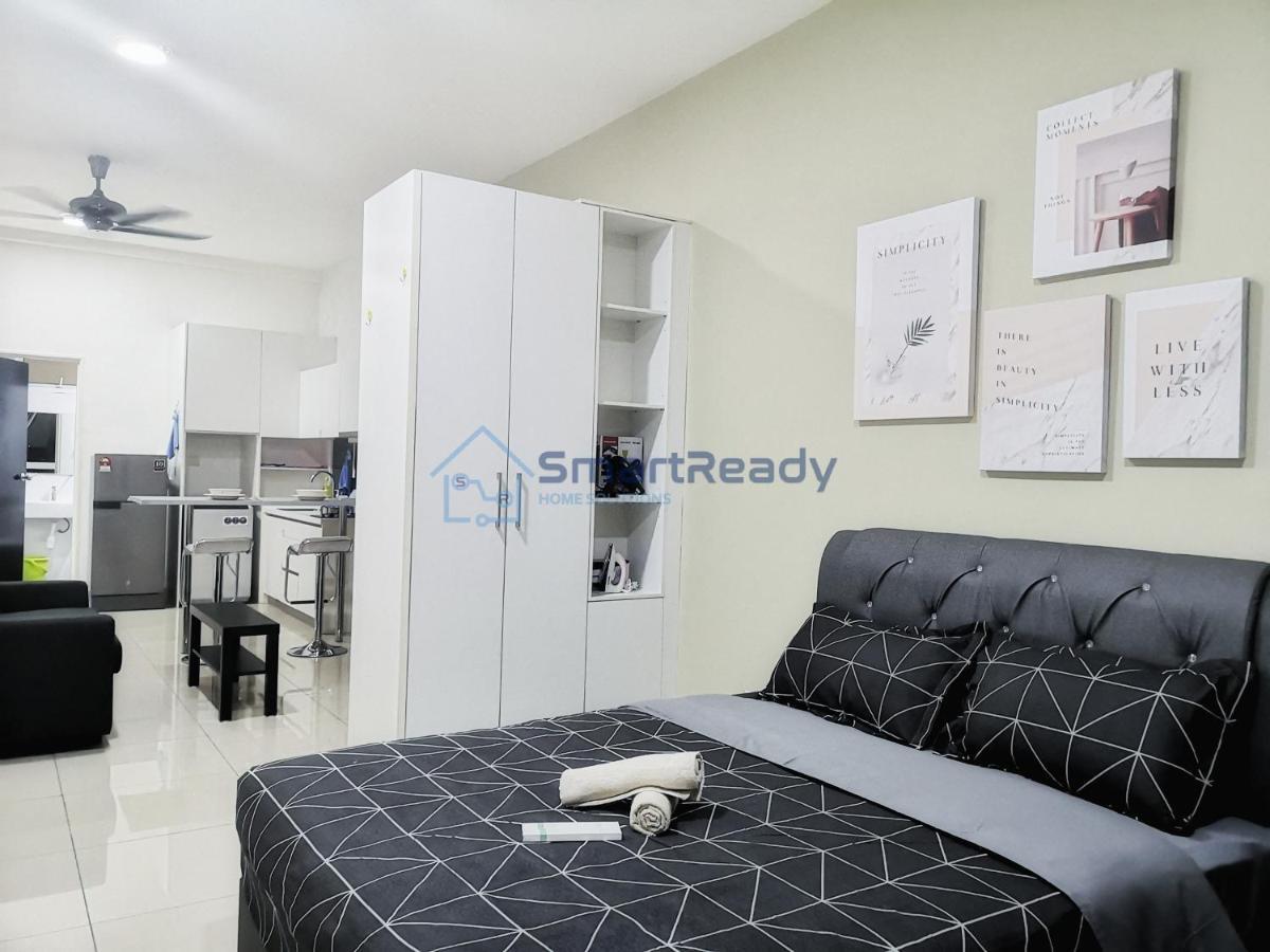 Twin Galaxy Suites By Sr Home Johor Bahru Exterior photo