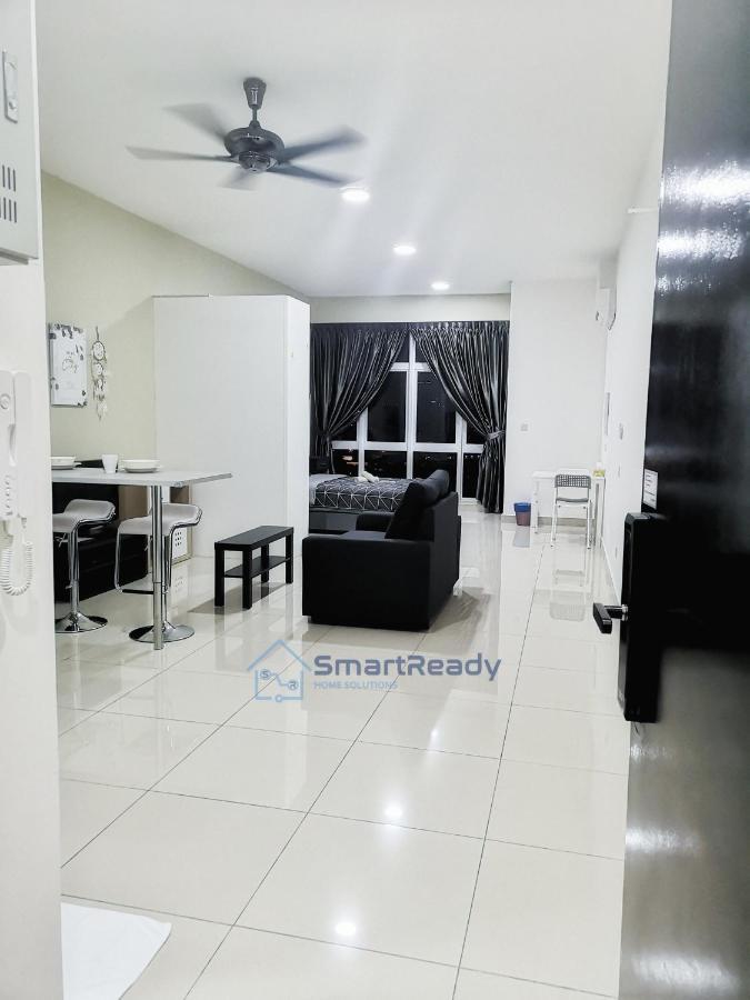 Twin Galaxy Suites By Sr Home Johor Bahru Exterior photo