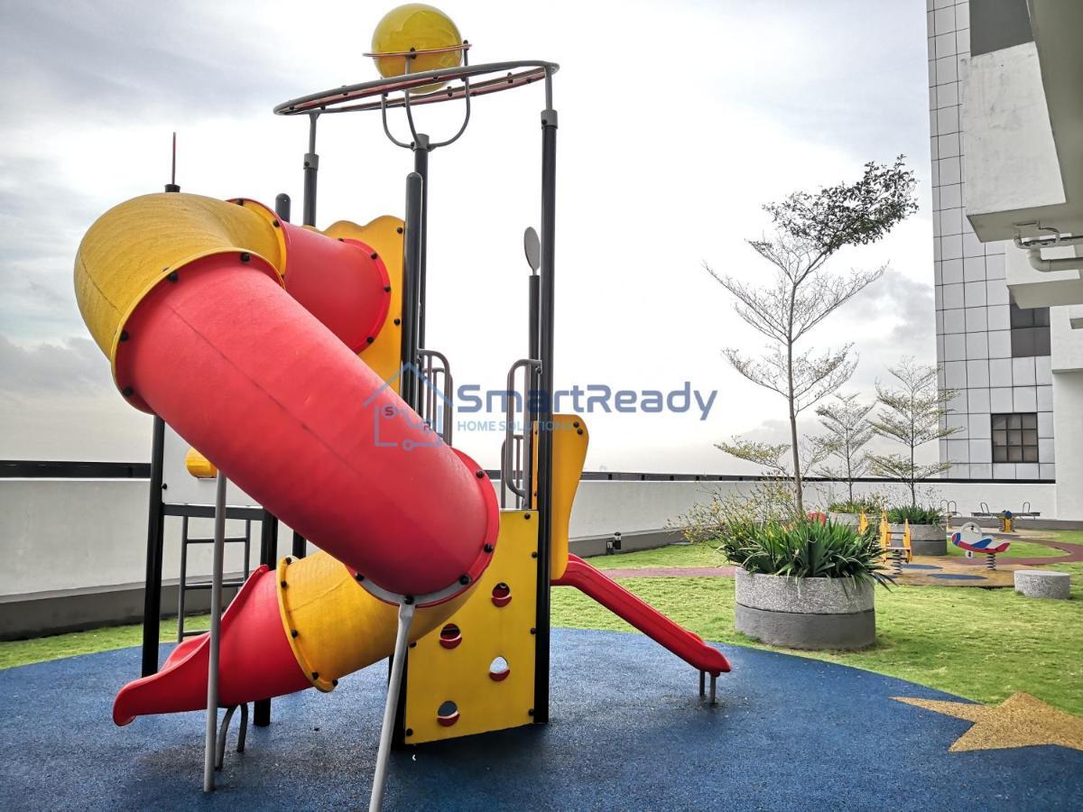Twin Galaxy Suites By Sr Home Johor Bahru Exterior photo